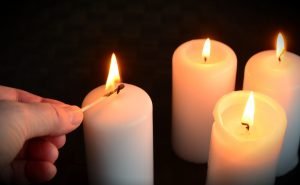 candles-1076675_1920